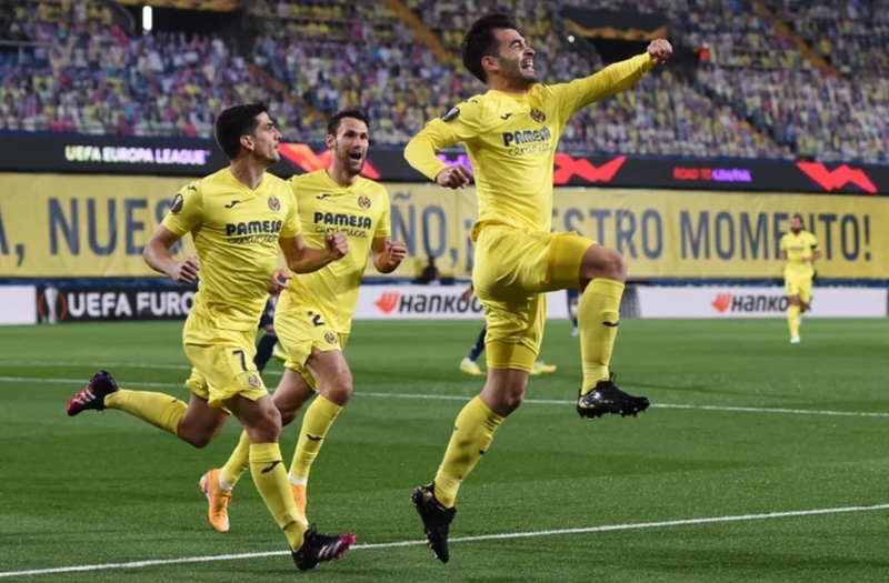 Hành trình của Manu Trigueros tại Villarreal kéo dài nhiều năm, từ đội trẻ đến biểu tượng đội một. 